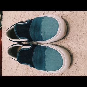 Slip on platform Vans